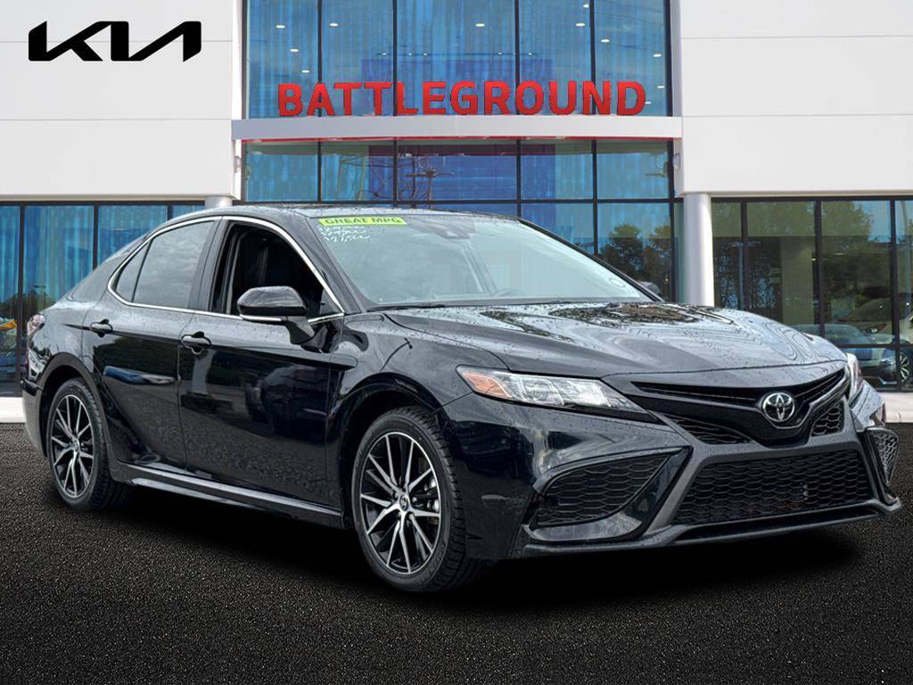 2024 Toyota Camry SE — Sedan — 26,677 mi — Greensboro, NC