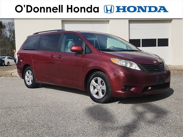 2011 Toyota Sienna LE — Minivan — 89,756 mi — Ellicott City, MD