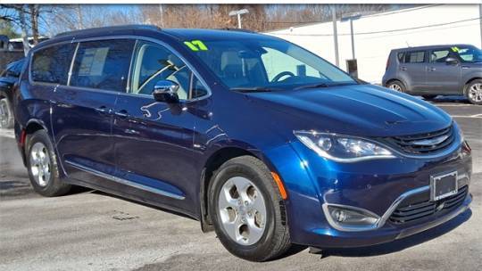 2017 Chrysler Pacifica Hybrid Platinum — Minivan — 100,353 mi — Ellicott City, MD