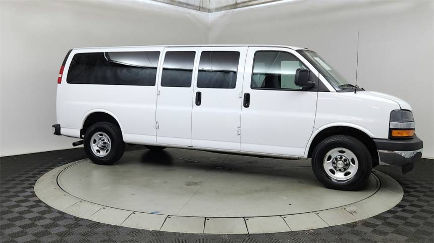 2020 Chevrolet Express Passenger LT — Passenger Van — 88,140 mi — Beaverton, OR
