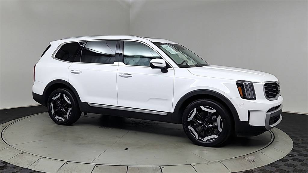 2023 Kia Telluride S — SUV — 37,200 mi — Beaverton, OR