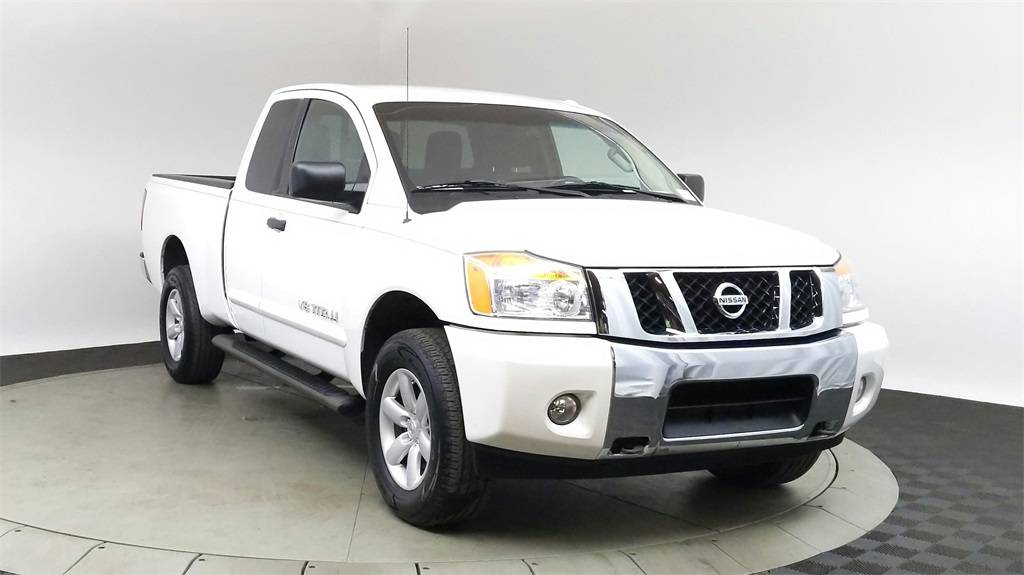 2014 Nissan Titan SV — Pickup Truck — 98,628 mi — Beaverton, OR