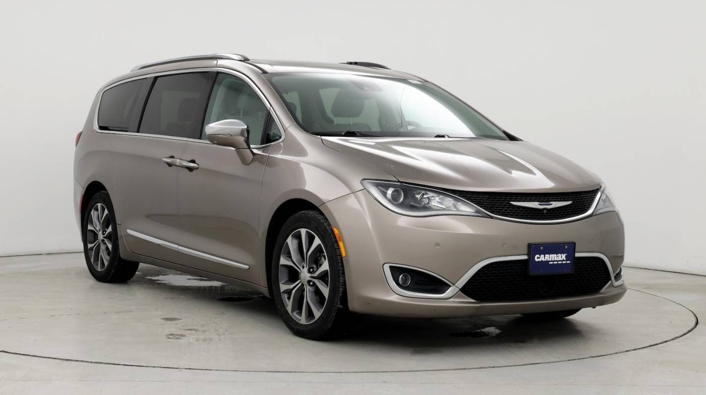 2017 Chrysler Pacifica Limited — Minivan — 70,163 mi — Bristol, TN