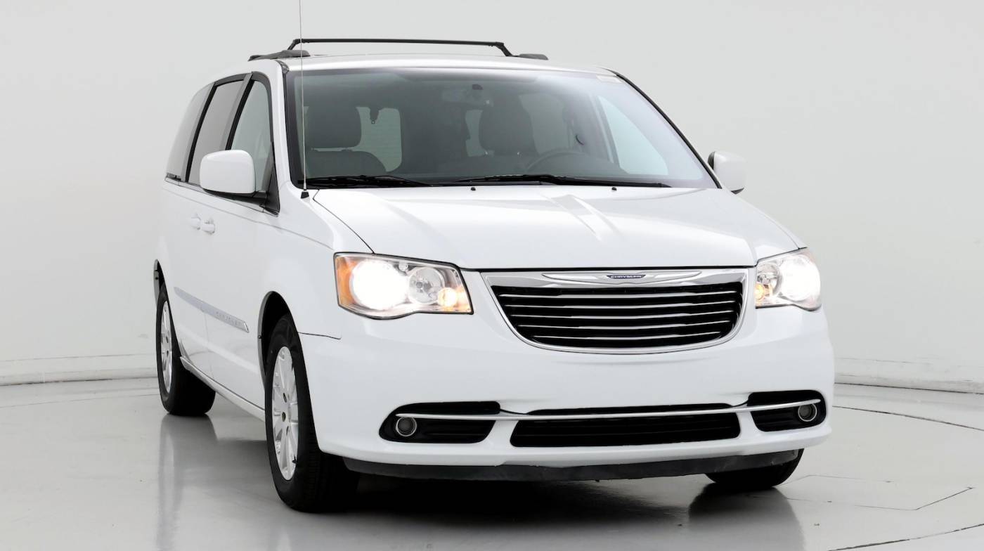 2016 Chrysler Town & Country Touring — Minivan — 60,158 mi — Bristol, TN