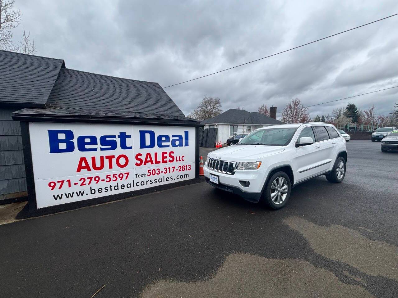 2013 Jeep Grand Cherokee Laredo — SUV — 141,678 mi — Vancouver, WA