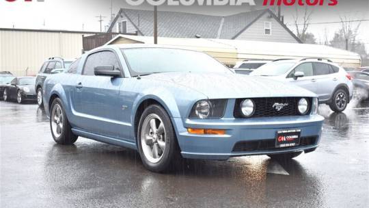 2005 Ford Mustang GT Premium