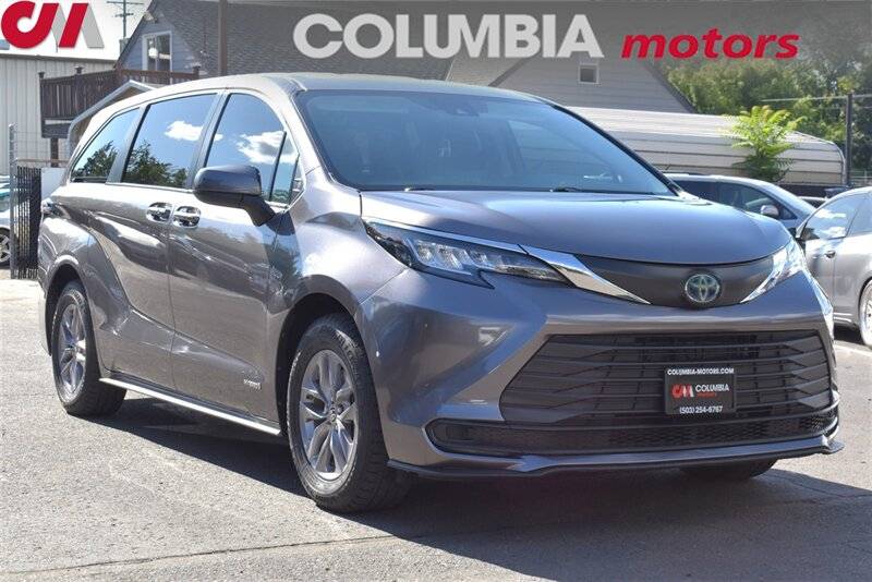2021 Toyota Sienna LE — Minivan — 74,072 mi — Portland, OR