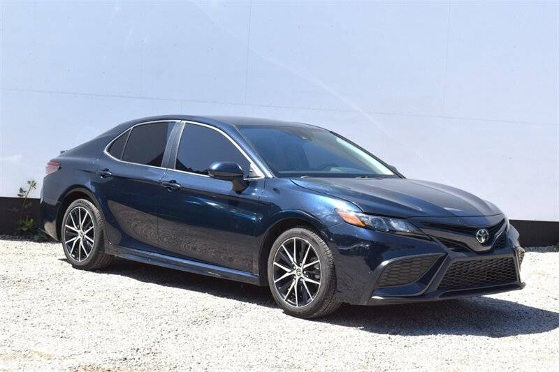 2021 Toyota Camry SE — Sedan — 56,914 mi — Portland, OR