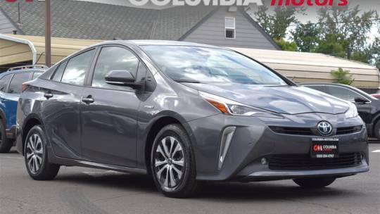 2022 Toyota Prius LE