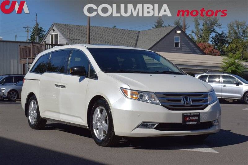 2013 Honda Odyssey Touring — Minivan — 113,727 mi — Portland, OR