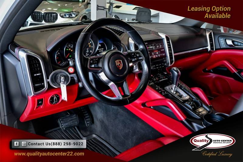 2018 Porsche Cayenne Platinum Edition