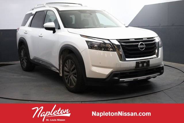 2025 Nissan Pathfinder SL — SUV — 4,836 mi — St. Louis, MO