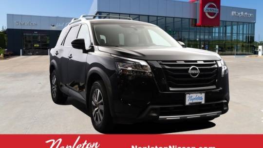 2023 Nissan Pathfinder SL — SUV — 23,086 mi — St. Louis, MO