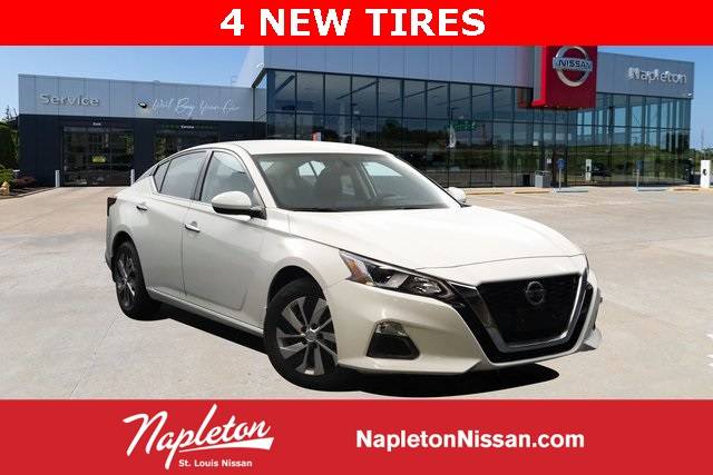 2020 Nissan Altima S — Sedan — 37,725 mi — St. Louis, MO