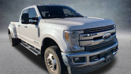 2018 Ford Super Duty F-350 Lariat — Pickup Truck — 130,650 mi — Crossville, TN