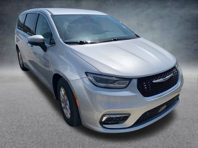 2023 Chrysler Pacifica Touring L — Minivan — 69,057 mi — Crossville, TN