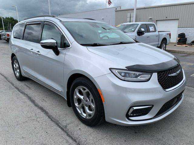 2023 Chrysler Pacifica Limited — Minivan — 59,461 mi — Crossville, TN