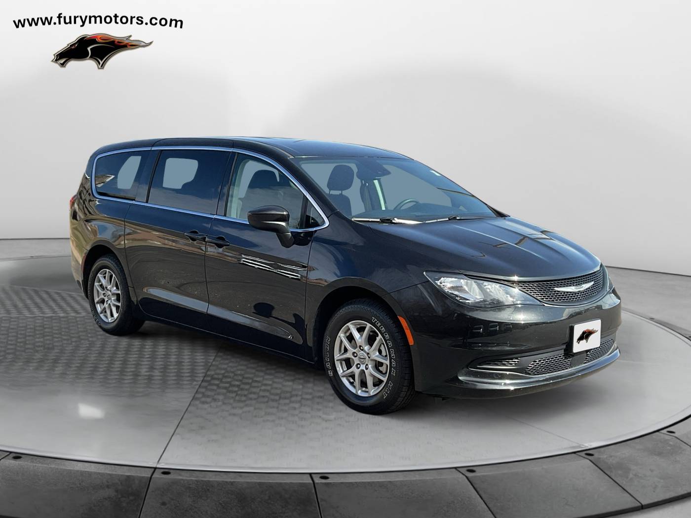 2023 Chrysler Voyager LX — Minivan — 59,226 mi — South St. Paul, MN