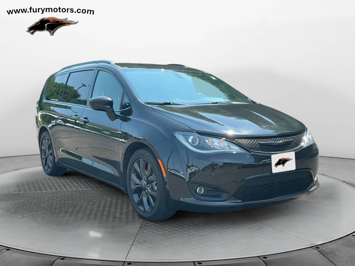 2018 Chrysler Pacifica Touring L Plus — Minivan — 90,114 mi — South St. Paul, MN