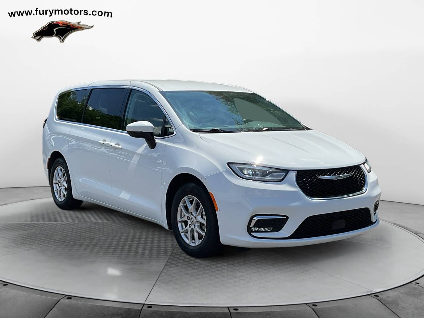 2023 Chrysler Pacifica Touring L — Minivan — 64,287 mi — South St. Paul, MN