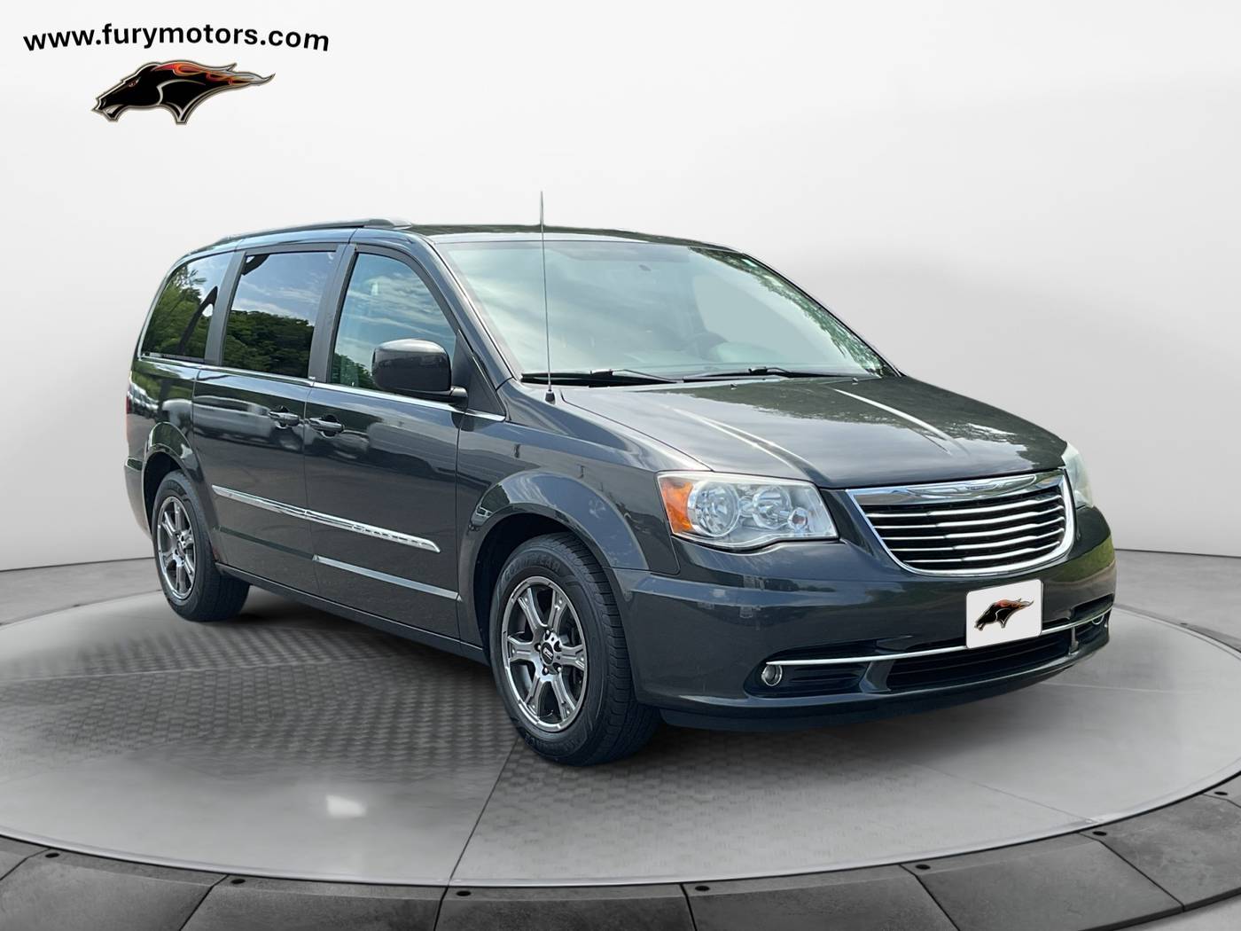 2012 Chrysler Town & Country Touring — Minivan — 150,577 mi — South St. Paul, MN
