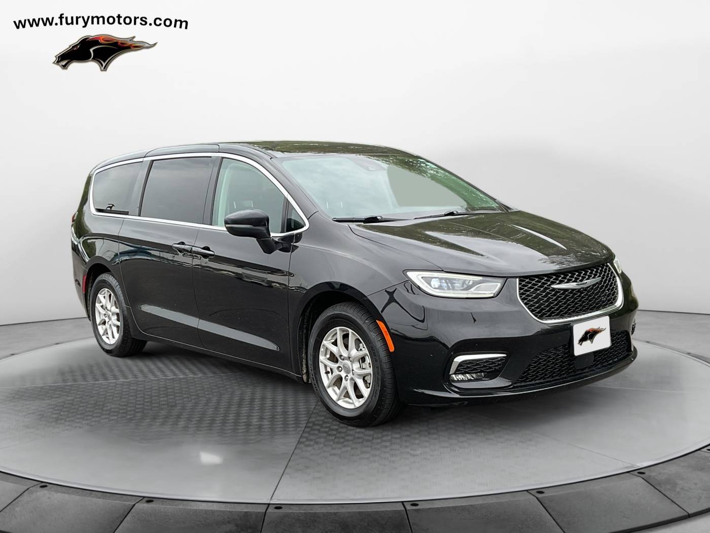 2023 Chrysler Pacifica Touring L — Minivan — 63,855 mi — South St. Paul, MN