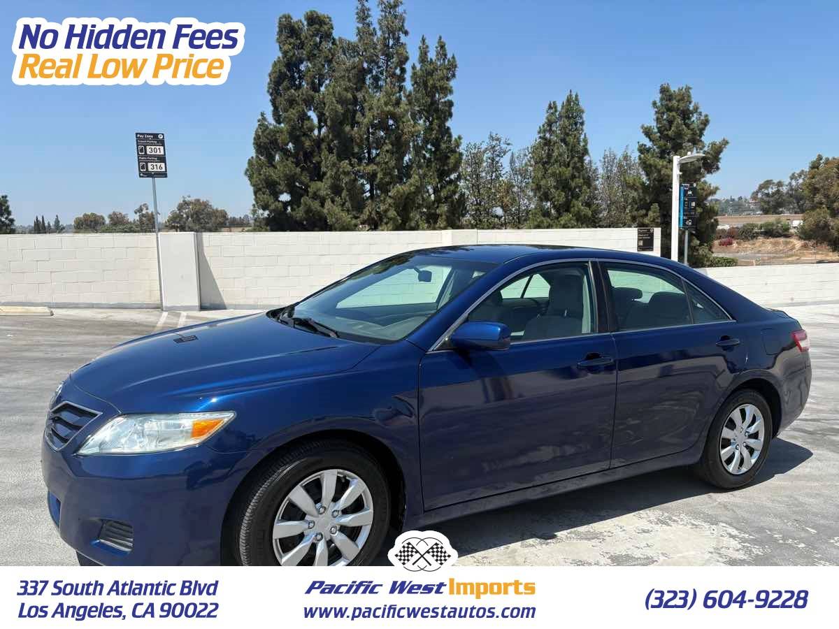 2011 Toyota Camry LE — Sedan — 77,201 mi — Los Angeles, CA