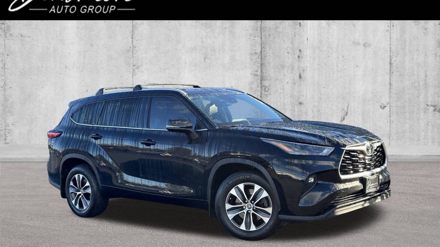 2022 Toyota Highlander XLE — SUV — 20,534 mi — Puyallup, WA