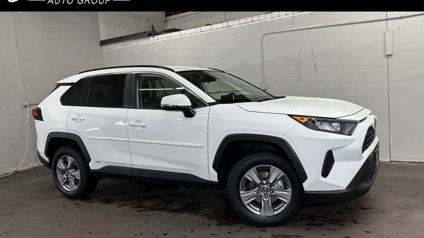 2022 Toyota RAV4 Hybrid LE — SUV — 34,130 mi — Puyallup, WA