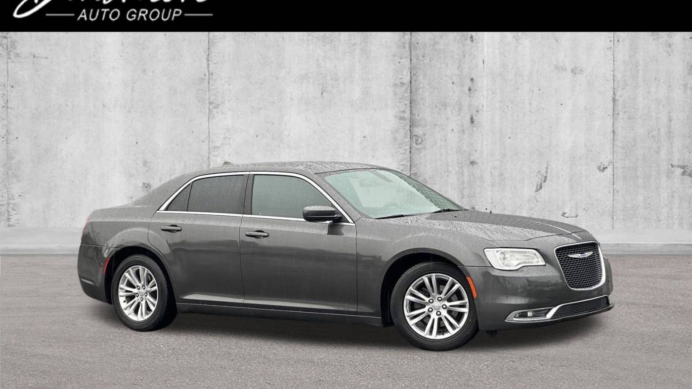 2018 Chrysler 300 Touring — Sedan — 32,596 mi — Puyallup, WA