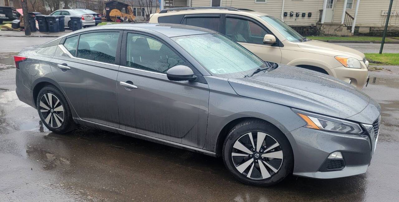 2022 Nissan Altima SV — Sedan — 56,101 mi — Falconer, NY