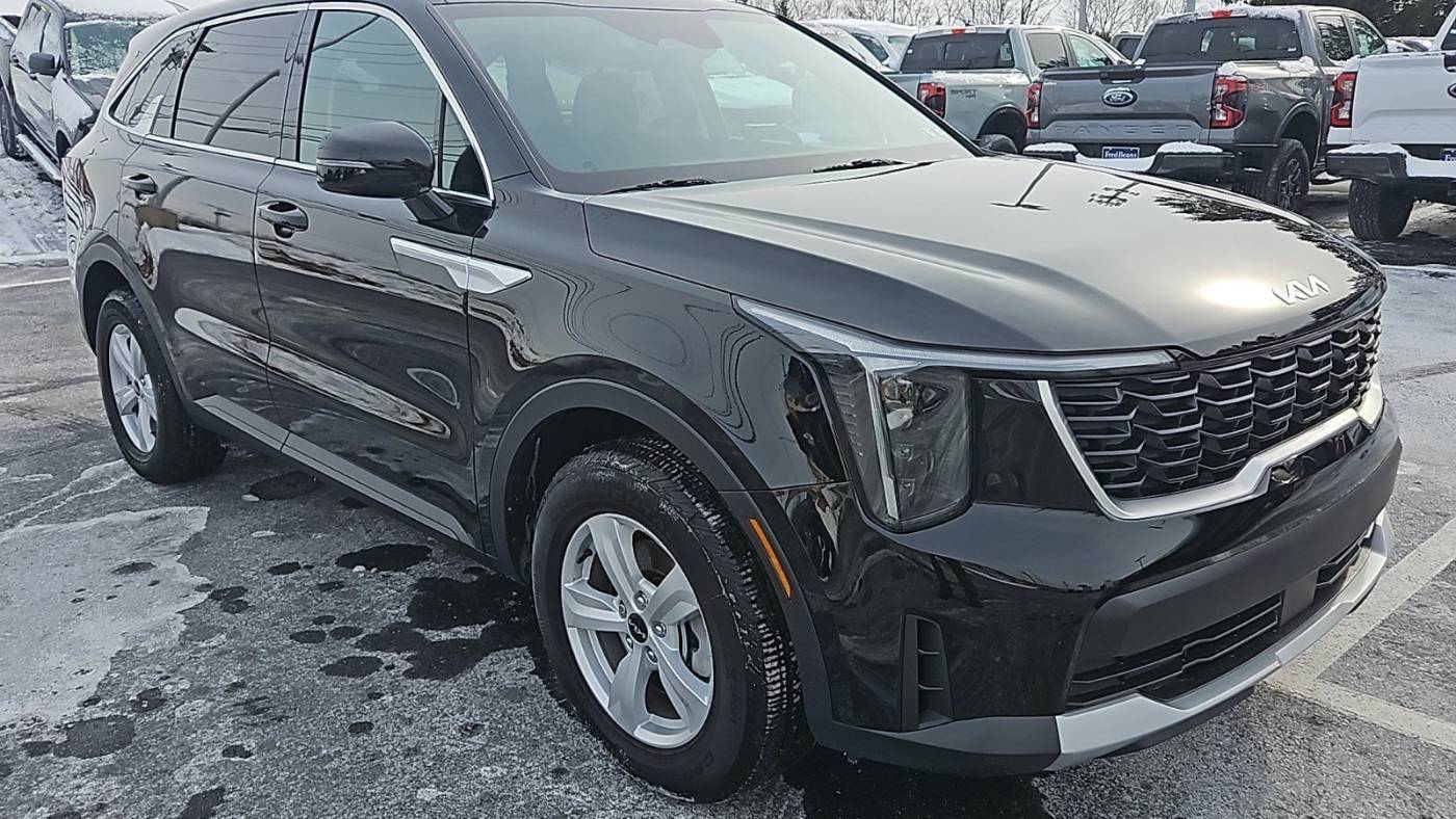 2024 Kia Sorento LX — SUV — 3,093 mi — Mechanicsburg, PA