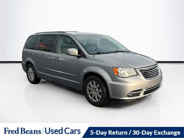2015 Chrysler Town & Country Touring — Minivan — 125,558 mi — Mechanicsburg, PA