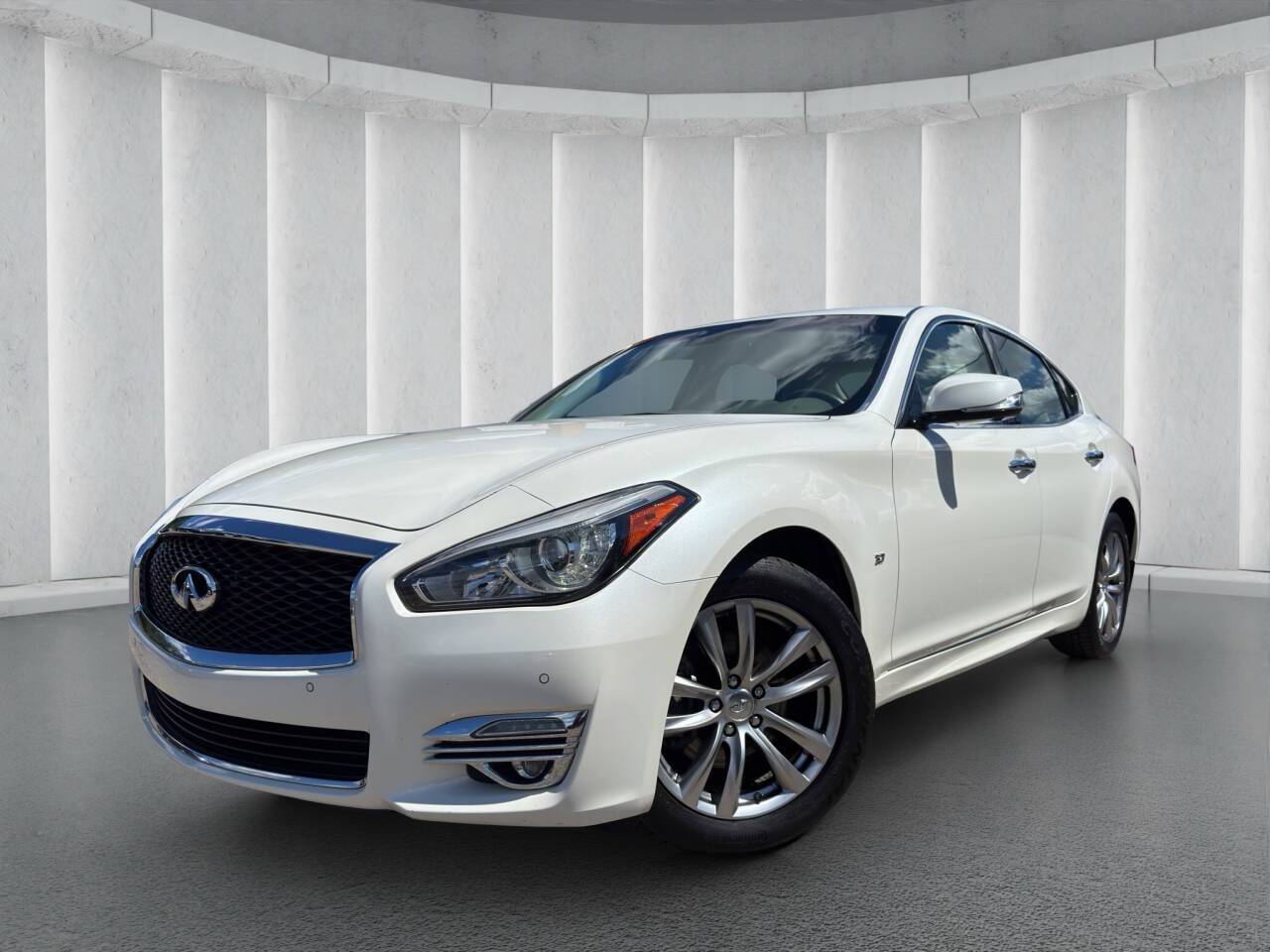 2016 INFINITI Q70 3.7 — Sedan — 121,897 mi — Glen Burnie, MD