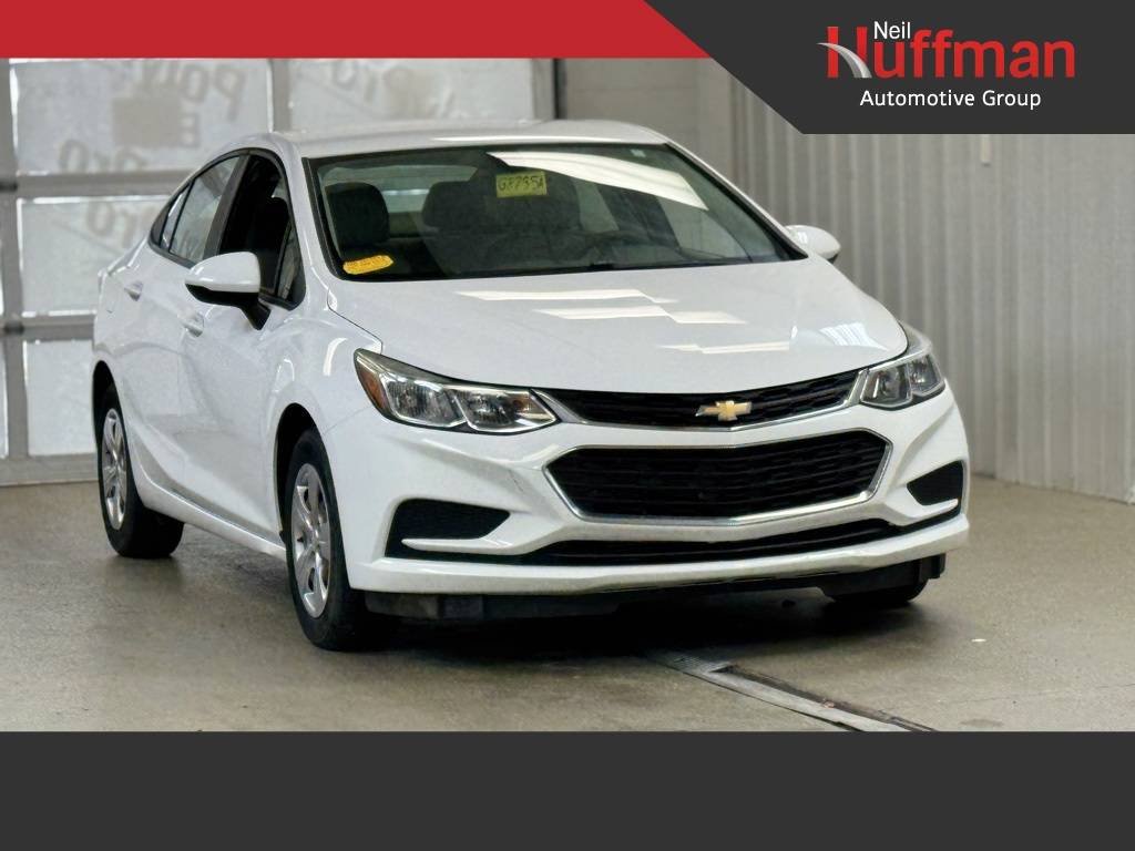 2017 Chevrolet Cruze LS — Sedan — 91,477 mi — Frankfort, KY