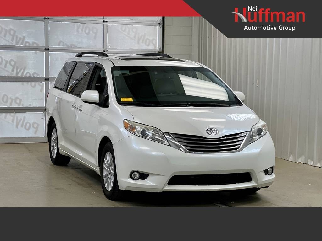 2015 Toyota Sienna XLE — Minivan — 205,000 mi — Frankfort, KY