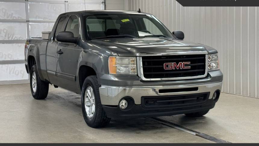 2011 GMC Sierra 1500 SLE — Pickup Truck — 99,090 mi — Frankfort, KY