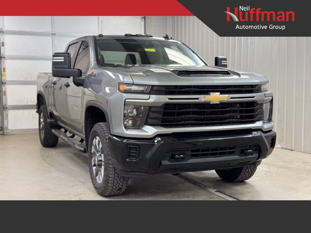 2024 Chevrolet Silverado 2500HD Custom — Pickup Truck — 11,633 mi — Frankfort, KY