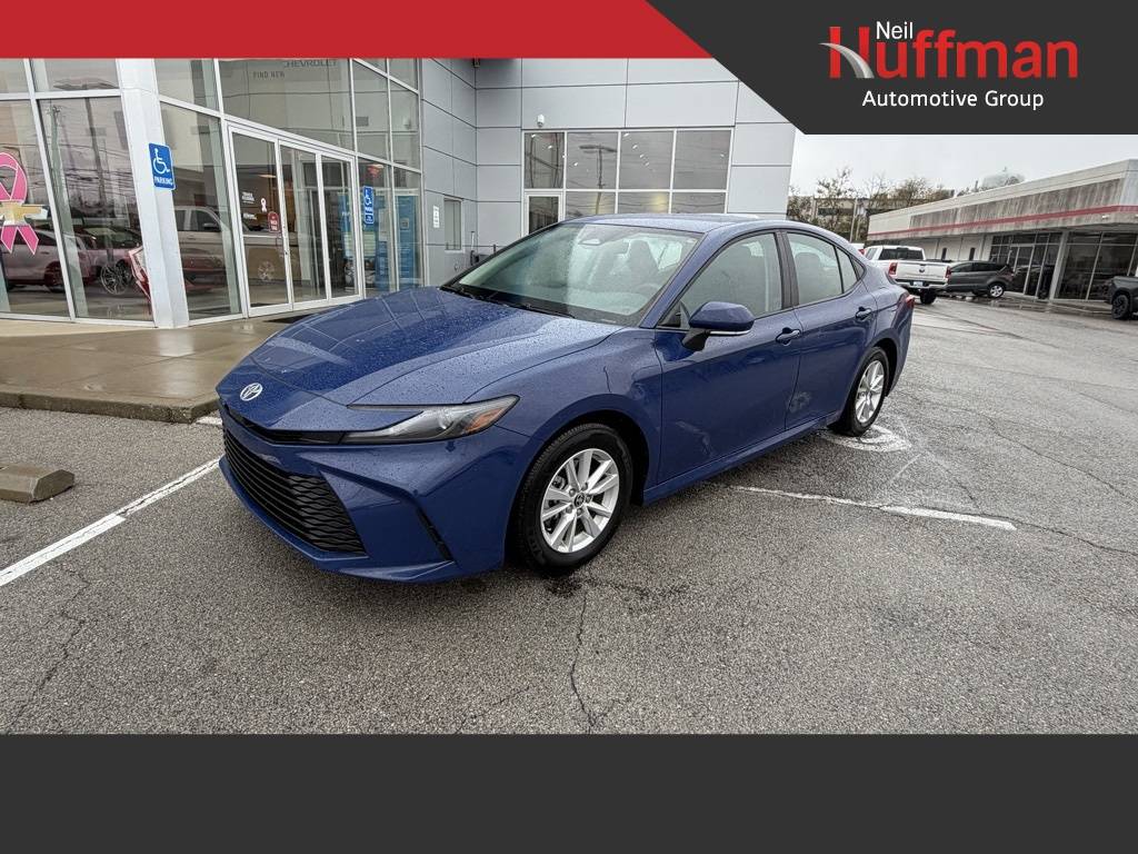 2025 Toyota Camry Hybrid LE — Sedan — 8,633 mi — Frankfort, KY