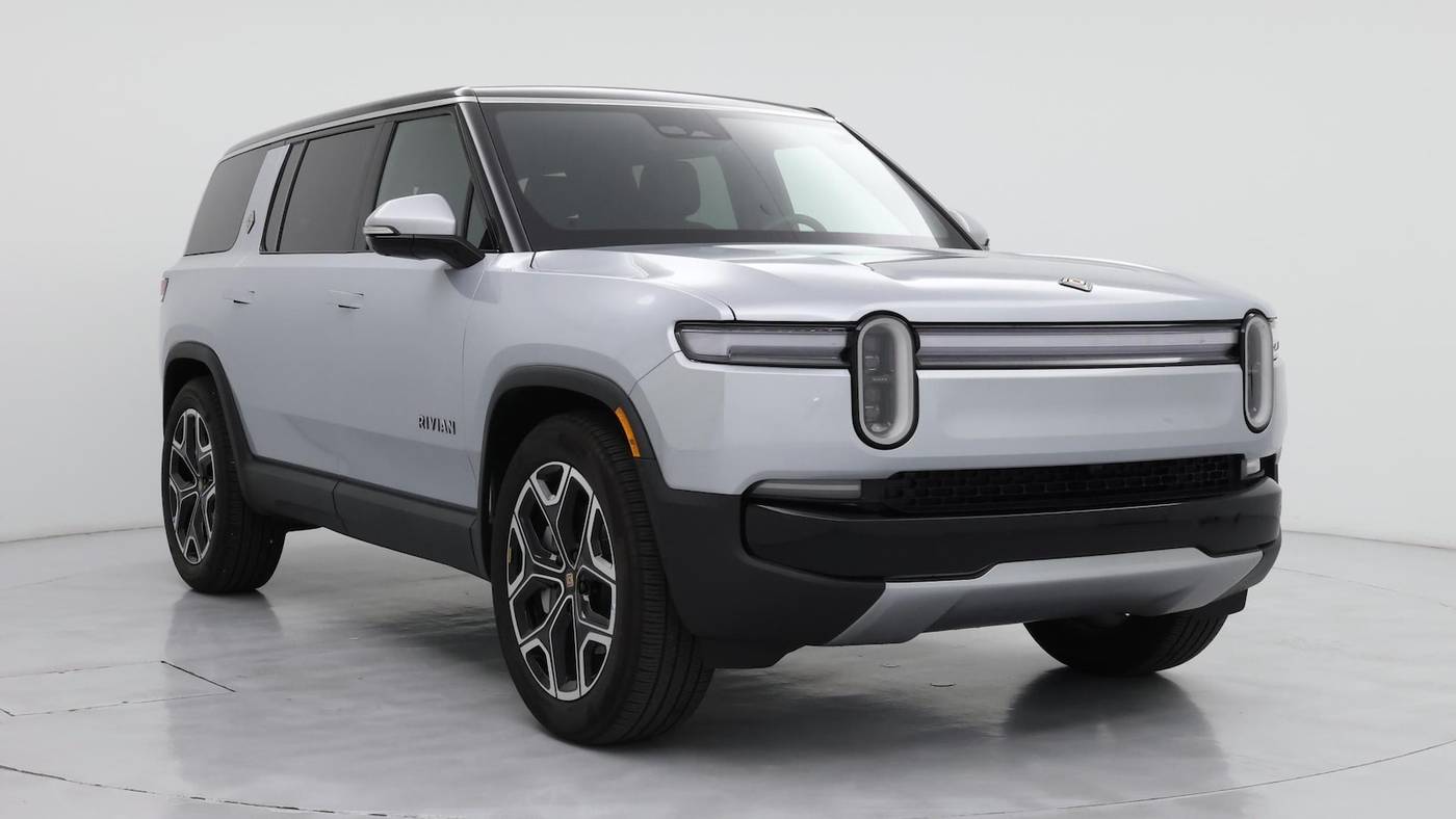 2025 Rivian R1S