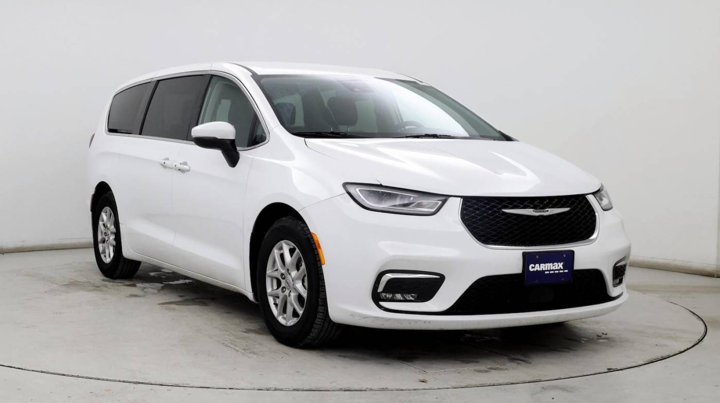 2023 Chrysler Pacifica Touring L — Minivan — 53,026 mi — Maple Shade, NJ