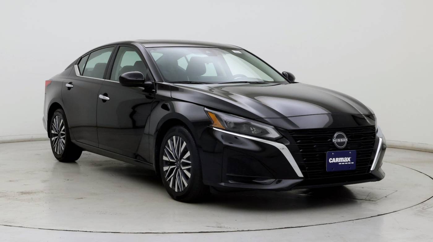 2023 Nissan Altima SV — Sedan — 17,150 mi — Maple Shade, NJ