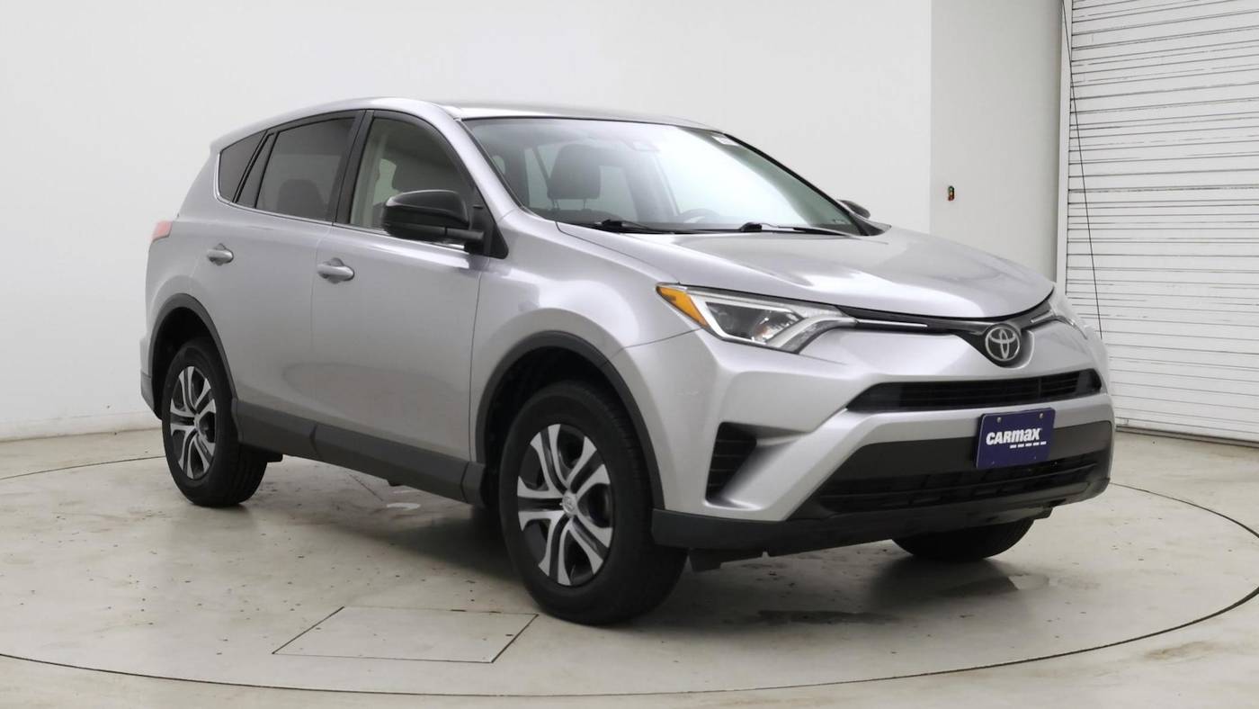 2018 Toyota RAV4 LE — SUV — 34,400 mi — Maple Shade, NJ