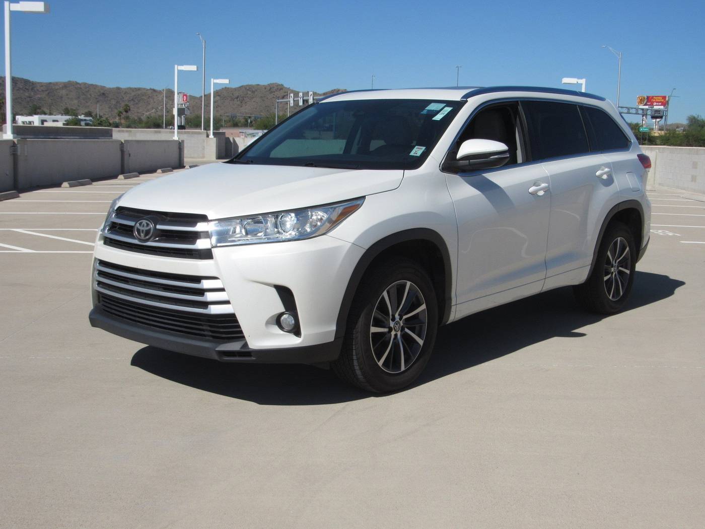 2017 Toyota Highlander XLE — SUV — 119,853 mi — Tempe, AZ