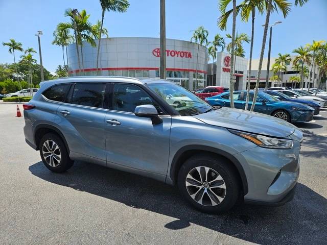 2020 Toyota Highlander XLE — SUV — 123,015 mi — Lake Park, FL