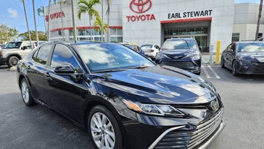 2022 Toyota Camry LE — Sedan — 25,849 mi — Lake Park, FL