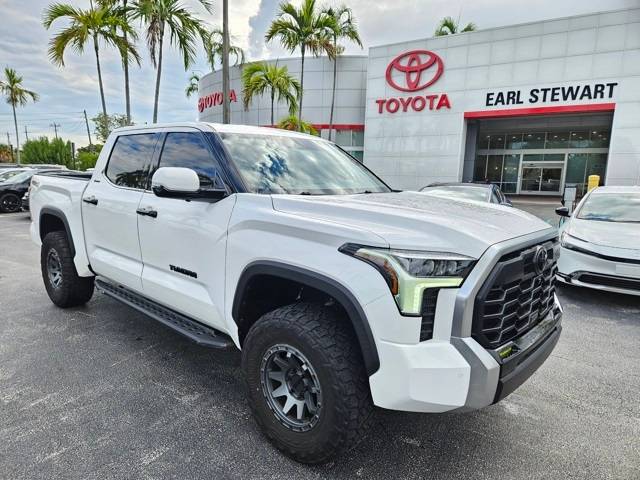 2022 Toyota Tundra Limited — Pickup Truck — 29,987 mi — Lake Park, FL