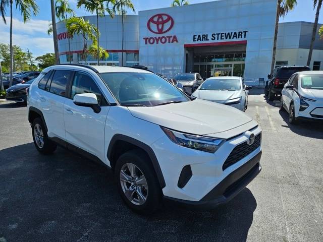 2022 Toyota RAV4 XLE — SUV — 17,881 mi — Lake Park, FL