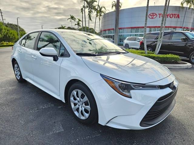 2025 Toyota Corolla LE — Sedan — 5,895 mi — Lake Park, FL