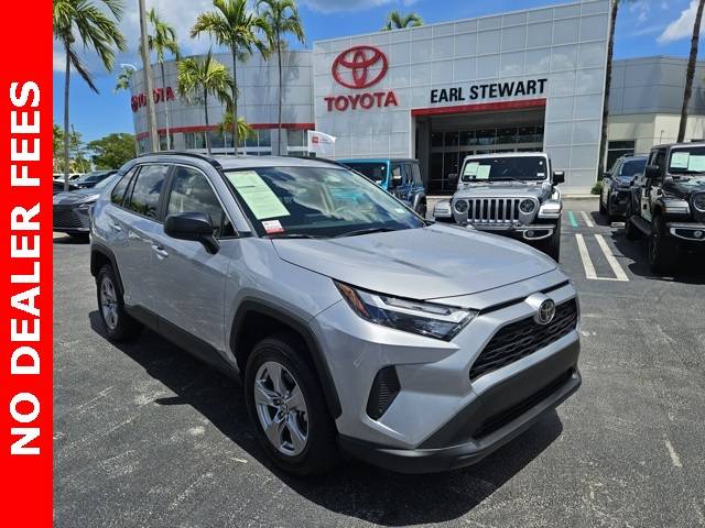 2025 Toyota RAV4 XLE — SUV — 5,119 mi — Lake Park, FL